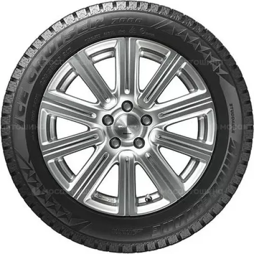 Bridgestone Ice Cruiser 7000 225/45 R17 91T
