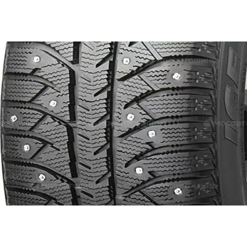 Bridgestone Ice Cruiser 7000 225/40 R18 92T XL