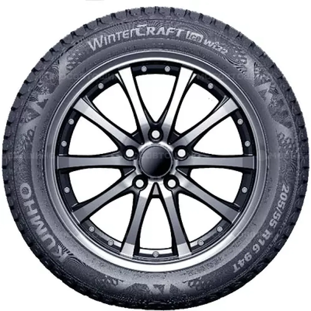 Kumho Wintercraft WI32 215/70 R16 100T