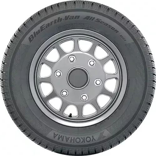 Yokohama Bluearth-Van RY61 225/55 R17C 104/102H